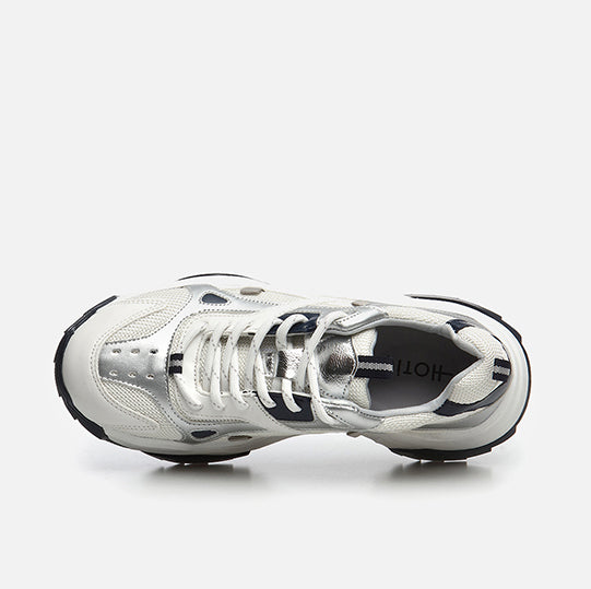 Patikë ngjyrë e bardhë