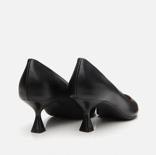 Stileto lëkurë origjinale ngjyrë e zezë