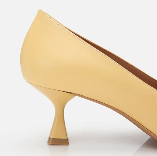 Stileto lëkurë origjinale ngjyrë e verdhë