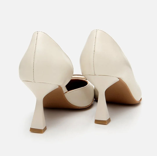 Stileto lëkurë origjinale ngjyrë krem