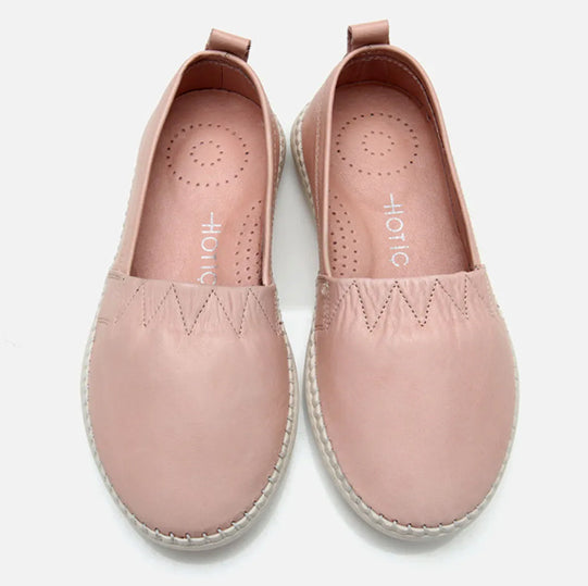 Balerinë ngjyrë roze