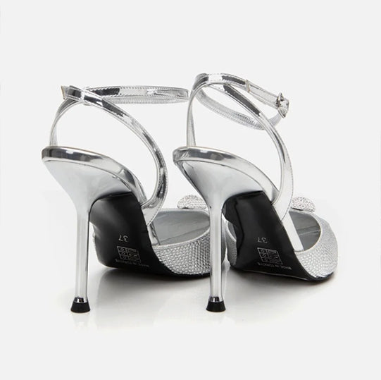 Stileto ngjyrë argjend