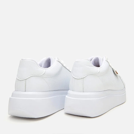 Patikë ngjyrë e bardhë