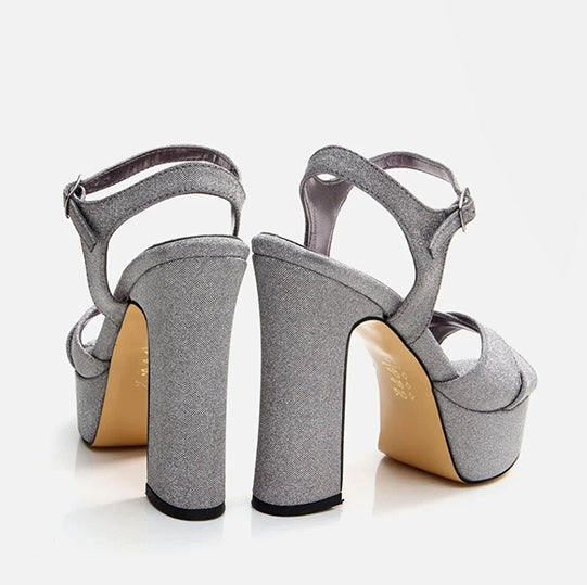 Sandale ngjyrë argjend