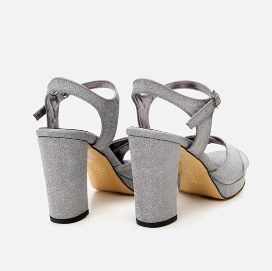 Sandale ngjyrë argjend