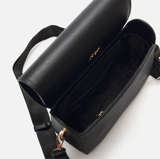 Çantë lëkurë origjinale ngjyrë e zezë