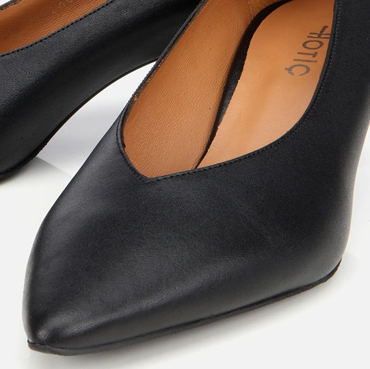 Stileto lëkurë origjinale ngjyrë e zezë