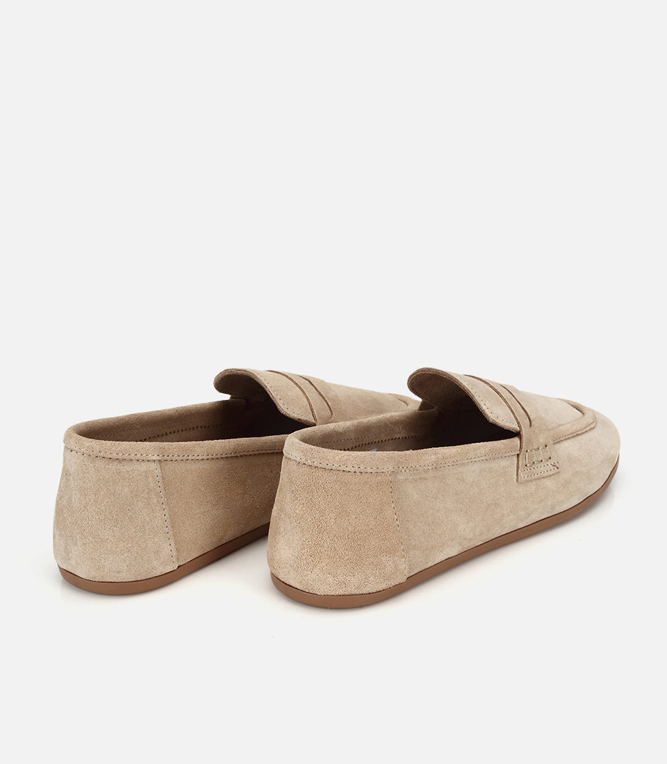 Loafer Klasik prej Lëkure Zamsh, Ngjyrë Bezhë - Femra