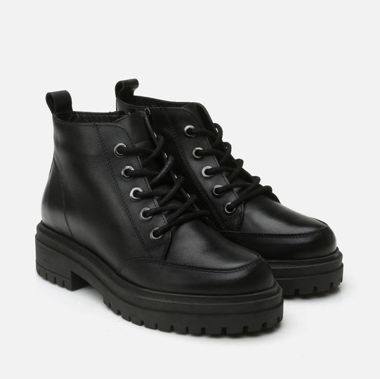 Gjysëm çizme lëkurë origjinale ngjyrë e zezë