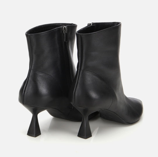 Gjysëm çizme lëkurë origjinale ngjyrë e zezë