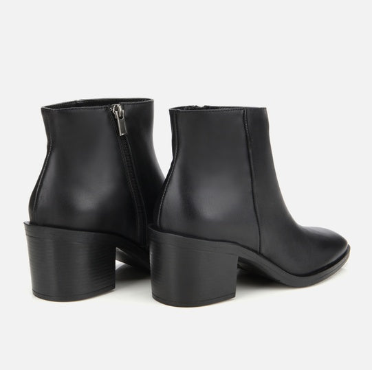 Gjysëm çizme lëkurë origjinale ngjyrë e zezë