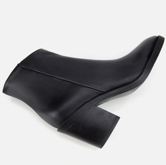 Gjysëm çizme lëkurë origjinale ngjyrë e zezë