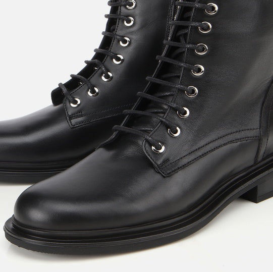 Gjysëm çizme lëkurë origjinale ngjyrë e zezë