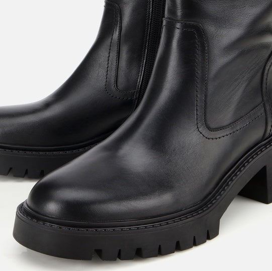 Gjysëm çizme lëkurë origjinale ngjyrë e zezë