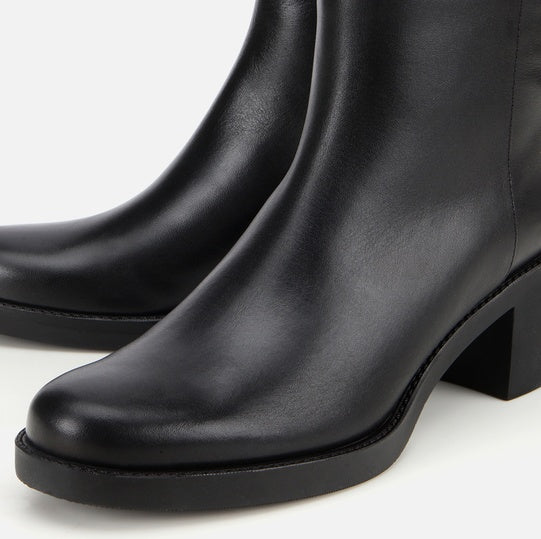 Gjysëm çizme lëkurë origjinale ngjyrë e zezë