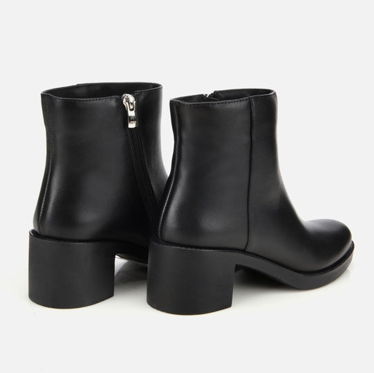 Gjysëm çizme lëkurë origjinale ngjyrë e zezë