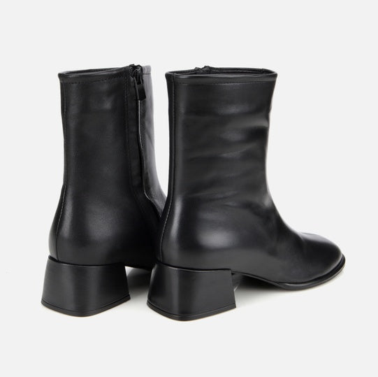 Gjysëm çizme lëkurë origjinale ngjyrë e zezë