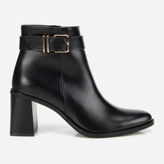 Gjysëm çizme ngjyrë e zezë