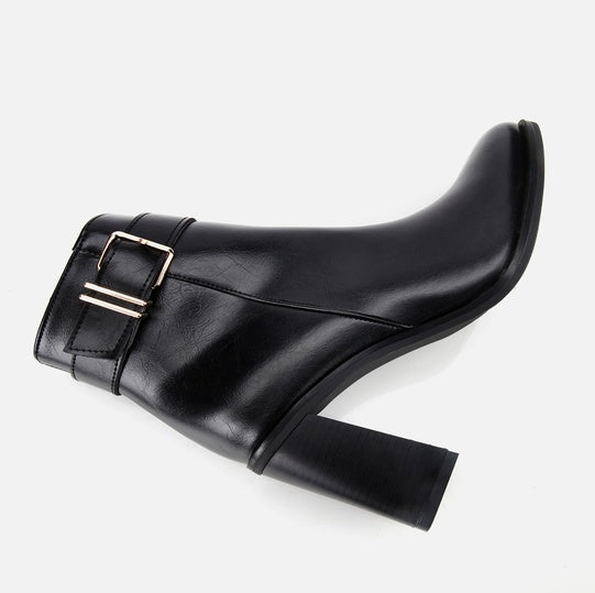 Gjysëm çizme ngjyrë e zezë