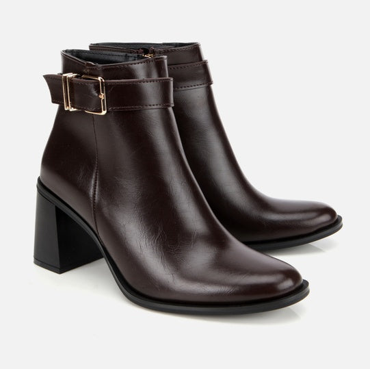 Gjysëm çizme ngjyrë kafe