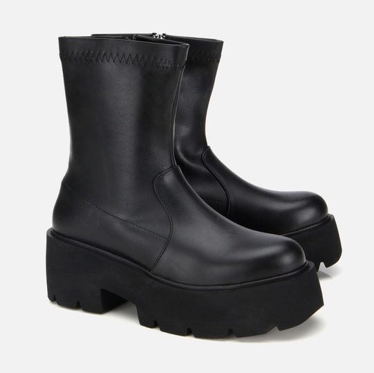 Gjysëm çizme lëkurë origjinale ngjyrë e zezë