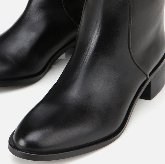 Çizme e gjatë lëkurë origjinale ngjyrë e zezë