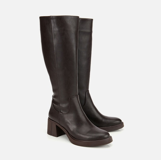 Çizme e gjatë ngjyrë kafe