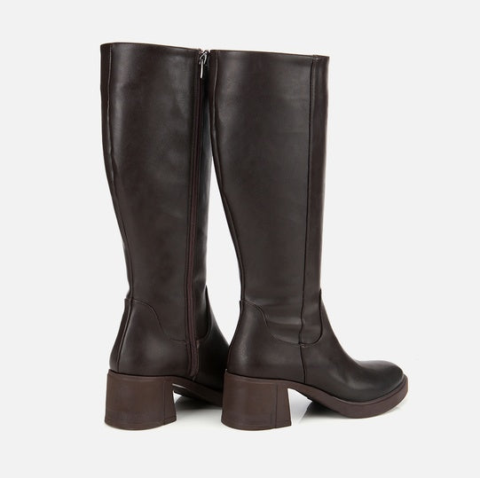 Çizme e gjatë ngjyrë kafe