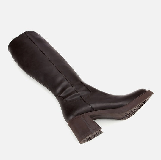 Çizme e gjatë ngjyrë kafe