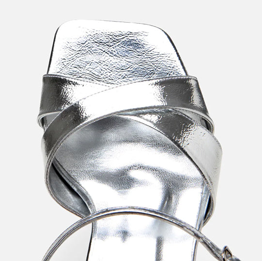 Sandale ngjyrë argjend