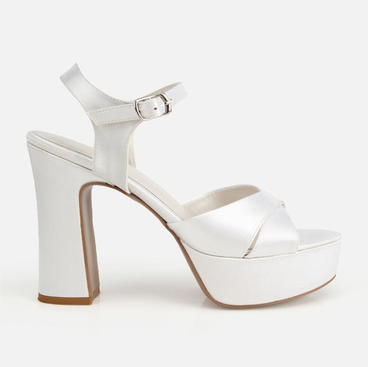 Sandale lëkurë origjinale ngjyrë e bardhë