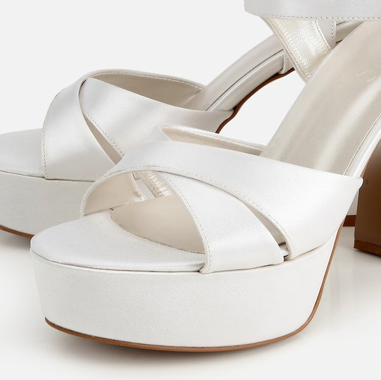 Sandale lëkurë origjinale ngjyrë e bardhë