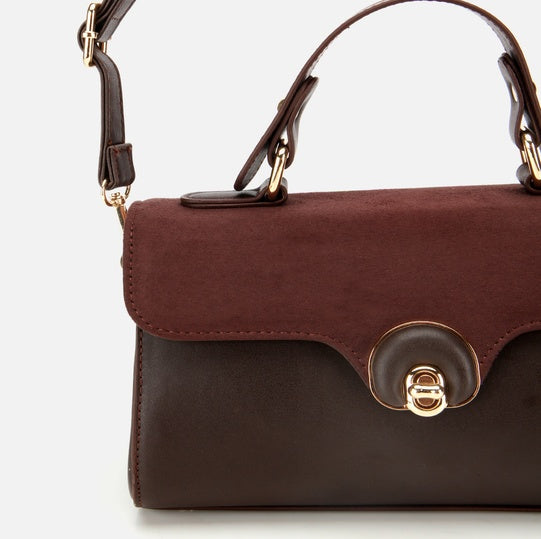 Çantë ngjyrë kafe