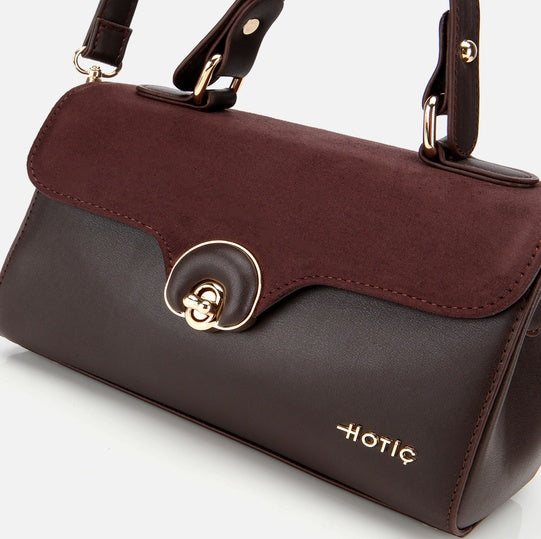 Çantë ngjyrë kafe