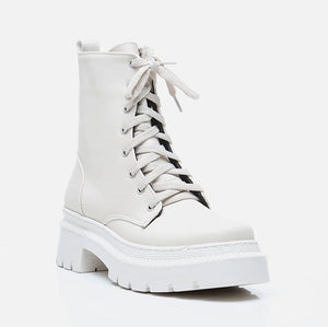 Gjysëm çizme lëkurë artificiale ngjyrë e bardhë
