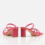 Load image into Gallery viewer, Sandale ngjyrë rozë me take
